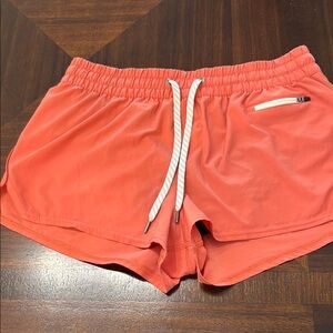 Vuori med shorts
